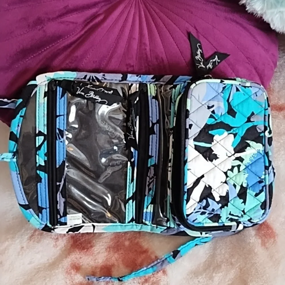 Vera Bradley beautiful nwot